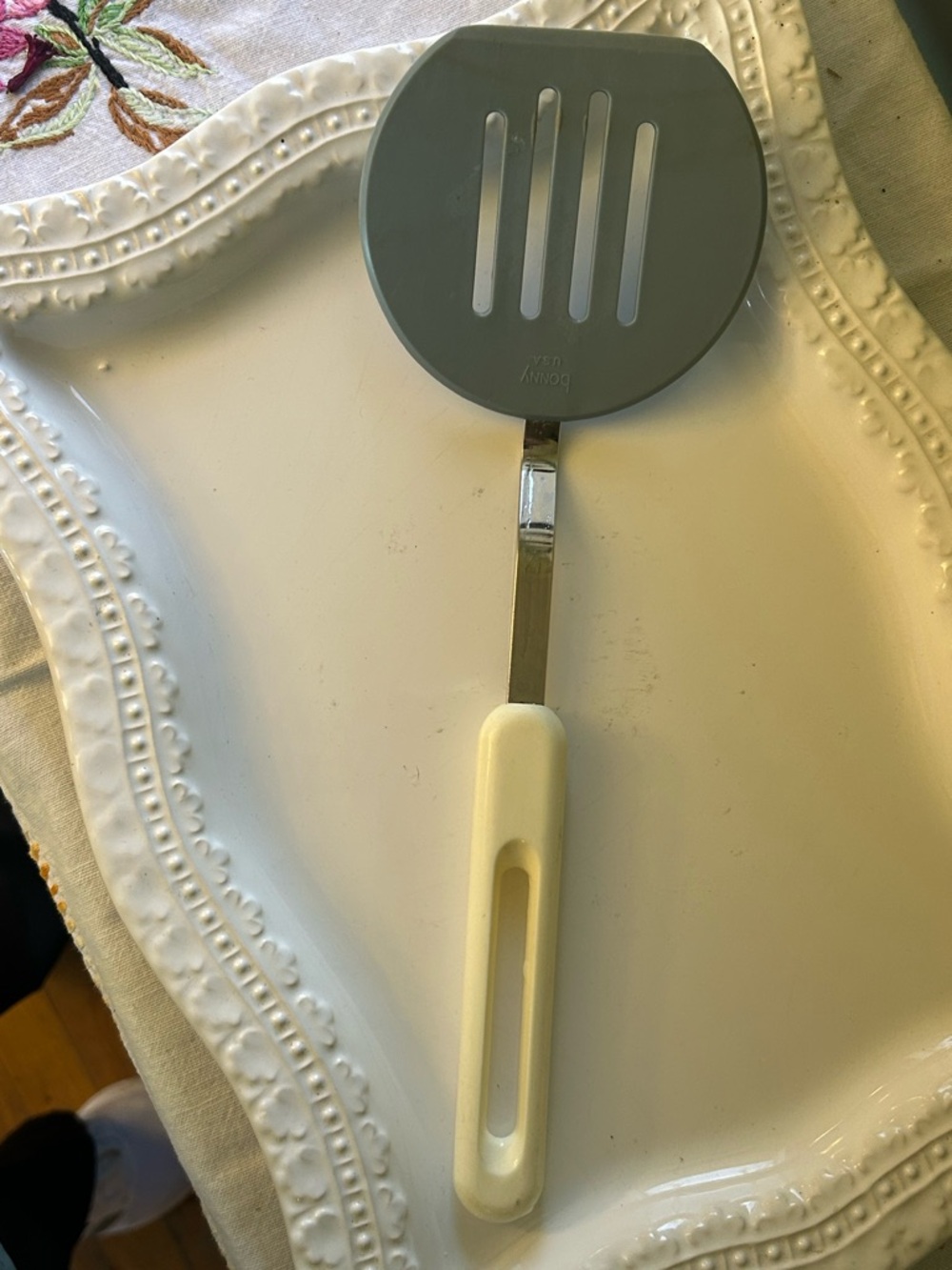 Vintage Bonny USA slotted turner